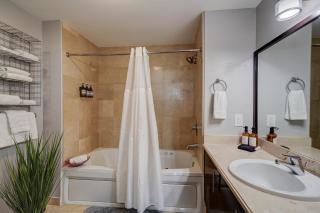 Luxury Penthouse with Private Rooftop Terrace in Coconut Grove Hotel - 1