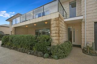 Sorrento Del Mar by Ready Set Stay - Sorrento - 0