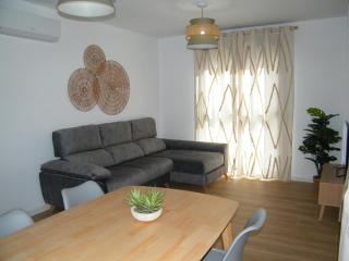 Apartamento en Playa de Gandía: 2 Dorm, Aire Acond, Piscina, Parking. Exclusivo Familias - ES-314-16 - Gandía - 0