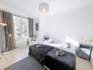 Cannes 3 BR 3 bath close to Palais & Croisette by Olam Properties - Cannes - 8