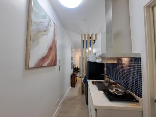 Hailey's Crib @ Azure North - 3