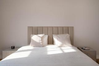 Quiet Minimalist Apartment by Innorental - Riga - 4