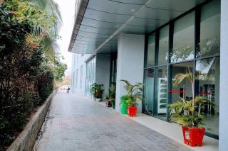 2-Bedroom Condo with City Skyline View - Vientiane - 4