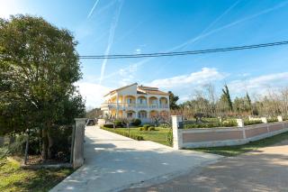 Luxury Apartment Nena with Terrace - Ninski Stanovi - 0