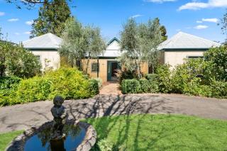 Blue Mountains Rhapsody - Leura - 6