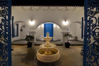 1517 Greek House by Kaz Stays - 7