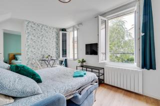 TOP 2 pièces tout équipé avec WIFI proche Paris - R7 - Montreuil - 1