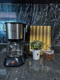 The Mood: Serene 2BD/Pool/Gym - 1