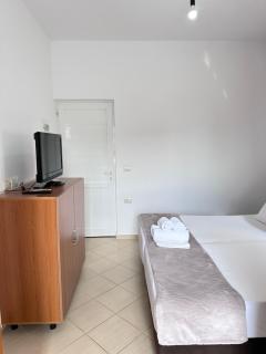 Lily sea view apartment - Sarandë - 5