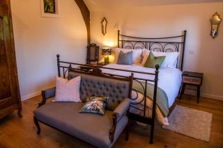 Keepers Lodge - Knowstone - 2