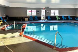 AmericInn by Wyndham Reedsburg - Reedsburg - 3