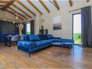 Beautiful Villa Una Sofia with pool in Tinjan - 6