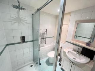 Happy River Thames View Entire Apartment - 4