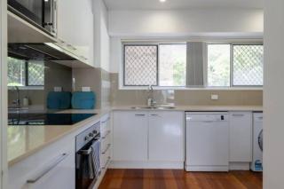 Burleigh Point Beach Vibes 2 bed - Gold Coast - 2