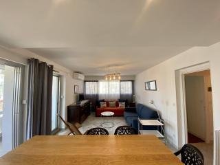 BEL APPARTEMENT CLIMATISE CENTRE VILLE T2 - 4 PERSONNES AVEC LOGGIA VUE SUR MER - La Grande-Motte - 3
