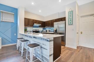 Yelleville on Sunset! 4 Miles to Disney - 2