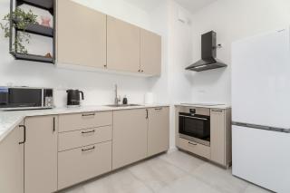 Cosy Apartment with Balcony in Rzeszów by Noclegi Renters - 6