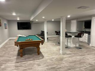 Private 4 Bedroom Home with a hot tub - Caseyville - 6