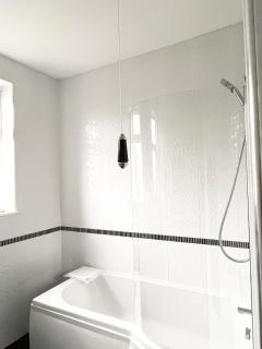 3 Bedrooms, Families, Contractors, Wi-Fi, Parking, Sleeps 7 - CLARK PROPERTY ESTATES - 6