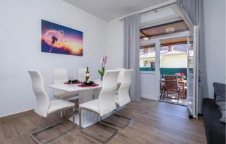 Awesome Apartment In Rasa With Wi-Fi - Raša - 1