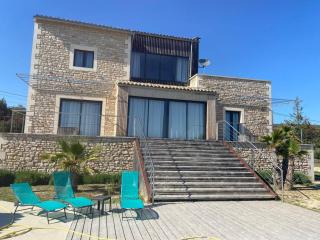 Maison conviviale à Le Garn avec piscine privée - Le Garn - 1