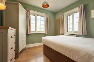 Oystercatcher Apartments - 5