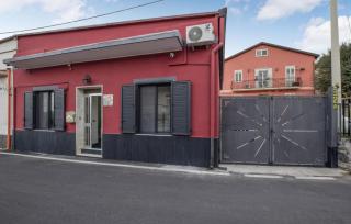 Amazing Home In Mitogio With Wifi - 2