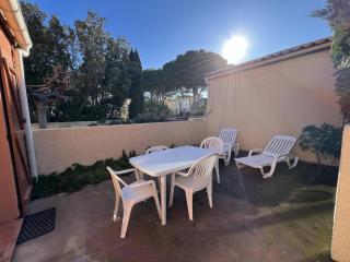 Villa T3 avec terrasse, 6 couchages, proche plage et commerces, quartier calme, parking privé - FR-1-81-365 - Port Leucate - 0