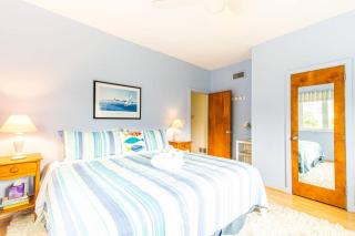 Updated Beach House Deck Outdoor Shower! - Chatham - 2