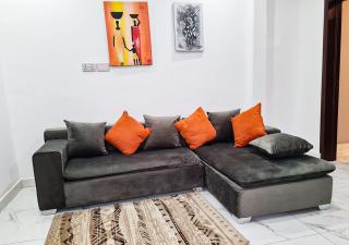 Douglas Court Accra-Fantastic Living 1,2,3-Beds in Adenta, 5star Service, Free Wifi, 30mins to Airport, by DLA - - 5