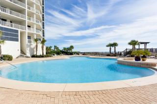 Palacio Condominiums - 8