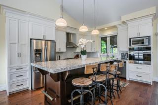 Craftsman Cottage With Hot Tub Near Beach - Wiarton - 2
