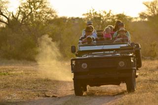 Mohlabetsi Self Catering Bush Lodge - Balule Game Reserve - 0