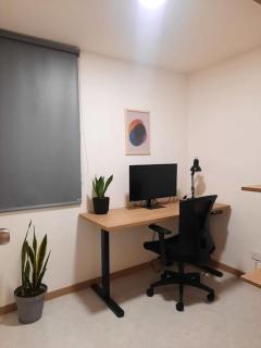 Cozy Apartment in Historic Prado with adjustable desk and 4K Monitor - Medellín - 7