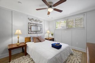 Great Two Bedroom w off Street Parking to Explore the City Close to Downtown Airport Ballparks - Pittsburgh - 9
