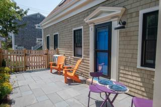 1 Min Walk to Water Town Patio and AC - Provincetown - 6