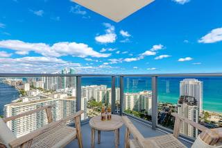 Luxury 2Br Front Ocean & Bay View, Amazing Pools - Hollywood - 5