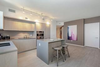 Luxury 2Br Front Ocean & Bay View, Amazing Pools - Hollywood - 3