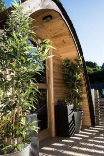 Chalet - Sleeps 2 - Balcony - Parking - Beach Golf - 4