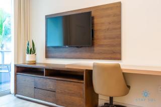 NEW LUXURY Beachfront Condo Resort - Hollywood - 6