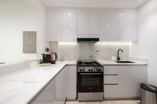 Spacious Balcony, 1BR, Pool, Full Kitchen at JVC - Dubai - 8
