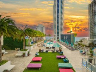 Very Chic - Bay View & Balcony - Amazing Pools- Gym - Hollywood - 0