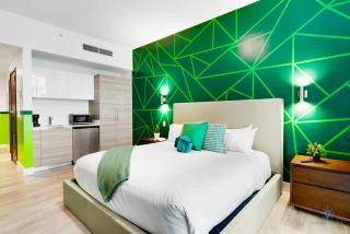 Worth Traveling Hot tub & Unique Rooftop pool - Hollywood - 7