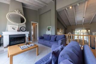 Serene Seaside Bliss - Lush & Secluded Garden Oasis - Kalamata - 3