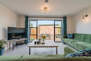 Norton Coach House - 9
