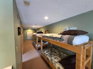 First Settlers Lodge - Weston - 4