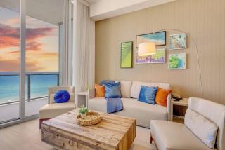 Beachfront Condo Front Oceanview Balcony Pools - Hollywood - 9