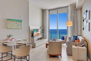 Beachfront Condo Front Oceanview Balcony Pools - Hollywood - 8