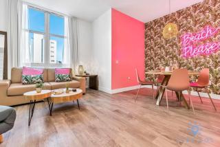 Cozy Apartment - Hot Tub - NearBeach - Broad - walk - Hollywood - 8