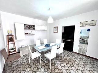 Casa GIOIA nel cuore di Carloforte; Wifi e AC - 9